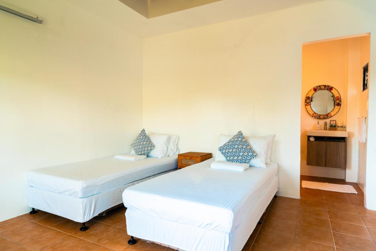 Marina Del Sol Resort & Yacht Club Busuanga Habitación foto